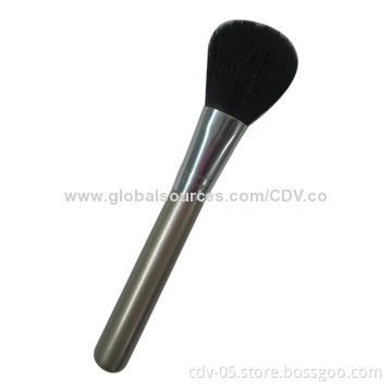 Makeup blush brushes, made of wooden handle and aluminum ferrule, with great goat hair